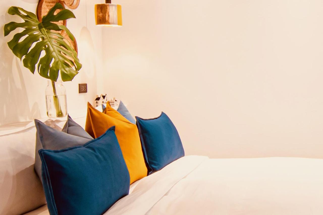 Coconut Lane Bangkok Hotel Екстериор снимка
