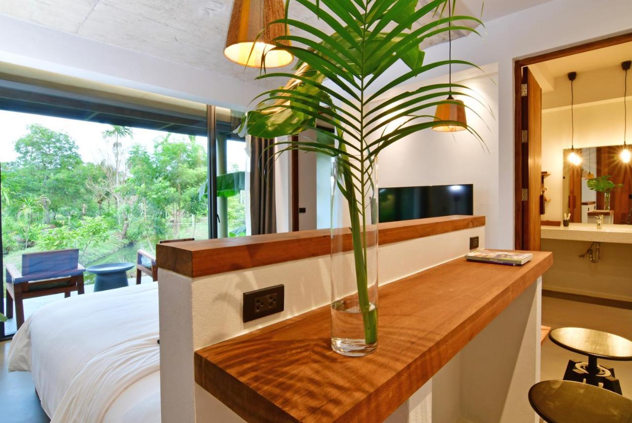 Coconut Lane Bangkok Hotel Екстериор снимка
